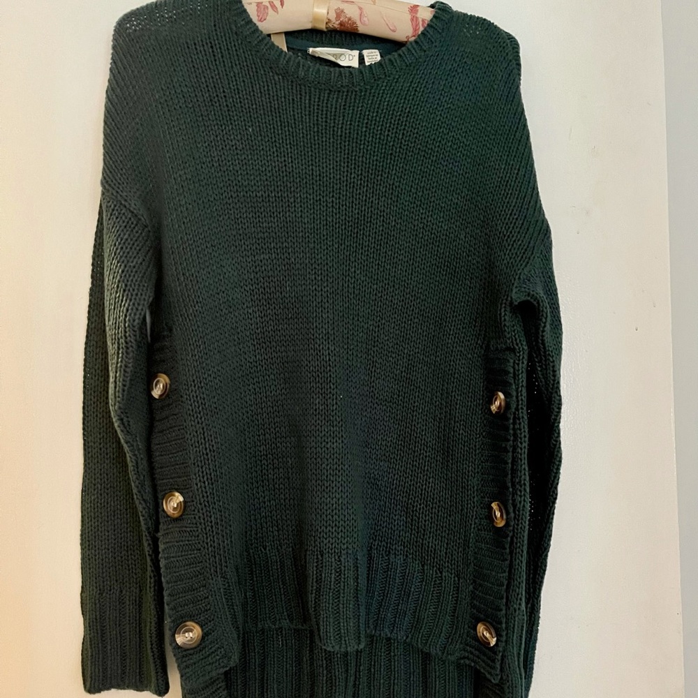 $10 SALE! EUC Retrod Francesca’s green sweater large side buttons oversize…